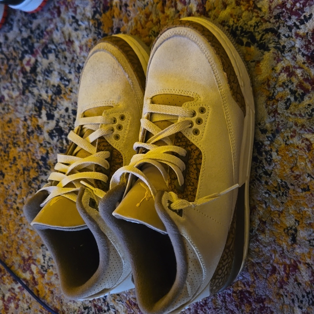 Jordan 3 - Picture 2 of 3